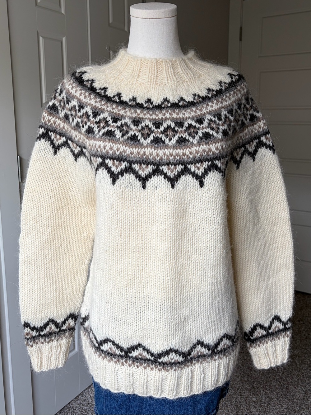 ❄️🐑 Icewear 100% Icelandic Wool Cream Nordic Knit Sweater with Black and Brown